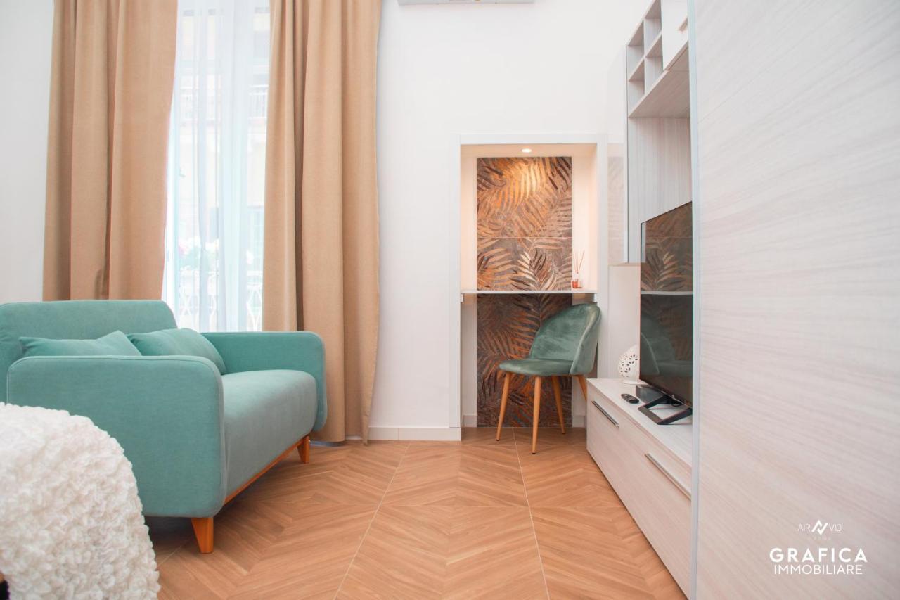 Ameli Home Luxury Apartment Taranto Ngoại thất bức ảnh
