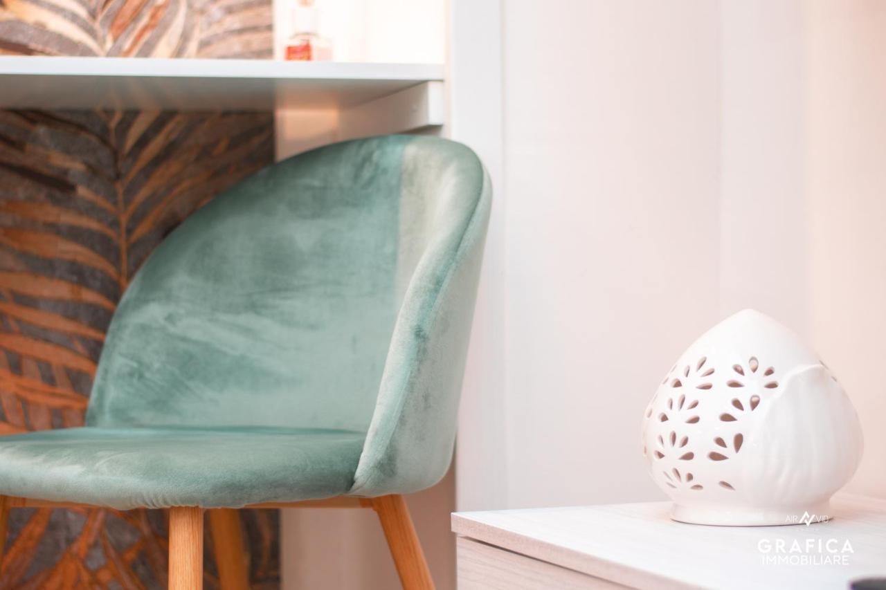 Ameli Home Luxury Apartment Taranto Ngoại thất bức ảnh