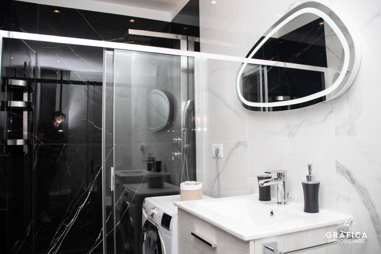 Ameli Home Luxury Apartment Taranto Ngoại thất bức ảnh