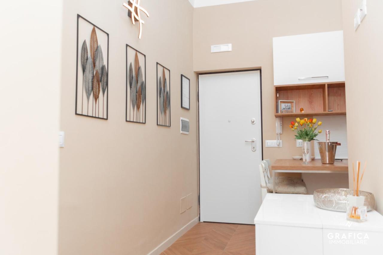 Ameli Home Luxury Apartment Taranto Ngoại thất bức ảnh